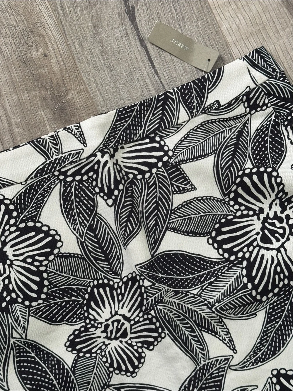 J. CREW Women’s NEW WITH TAG Postage-stamp Polynesian Floral Mini Skirt Size 8